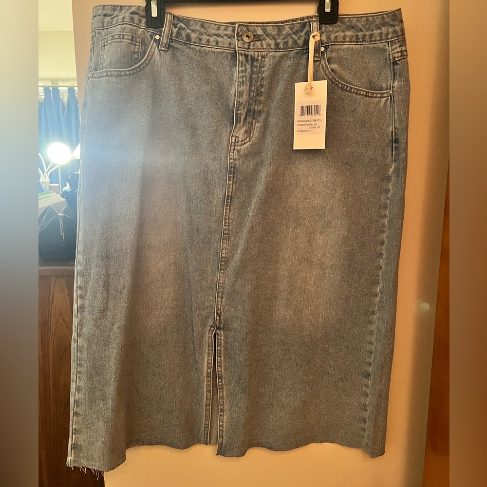 Charlie B Light Blue Denim Midi Skirt 16 NWT